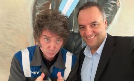 Manuel Adorni acorralado: suspende conferencia, suma presión judicial y se refugia en Olivos con Milei 